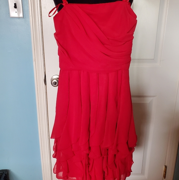 Beautiful silk dress 👗 😍 - Picture 1 of 8